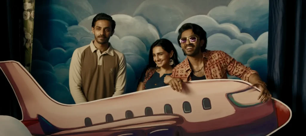 Aaishvary Thackeray as Dabalu and Babalu, Vedika Pinto as Rinku Nishaanchi Movie Cast