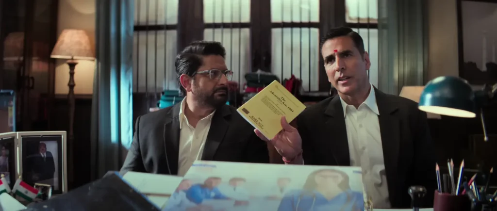 Arshad Warsi and Akshay Kumar In and As Jolly in Jolly LL.B 3 Movie